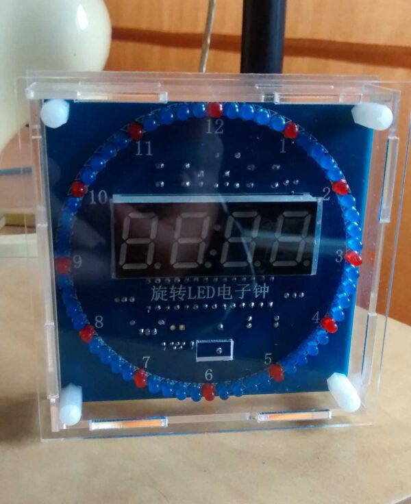 Kit montar relógio digital rotativo led termômetro com case