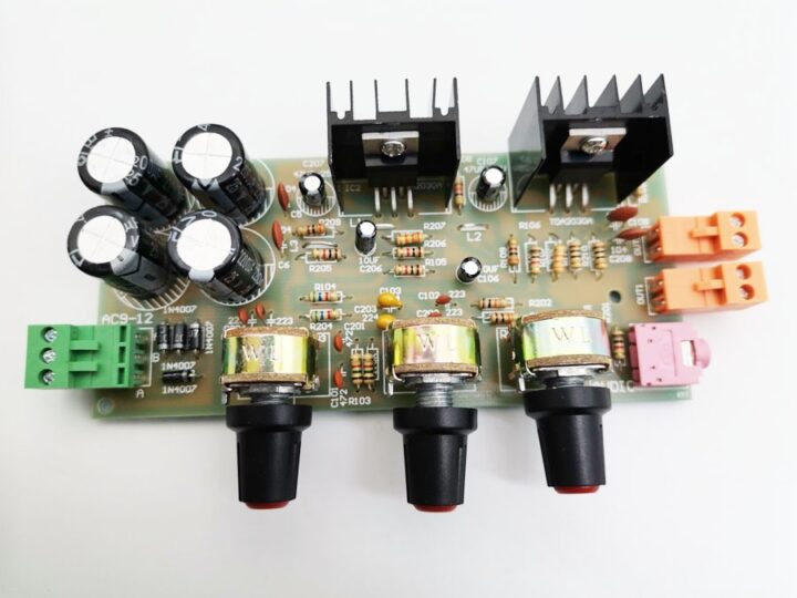 Manual de montagem do kit de amplificador com tda2030 2